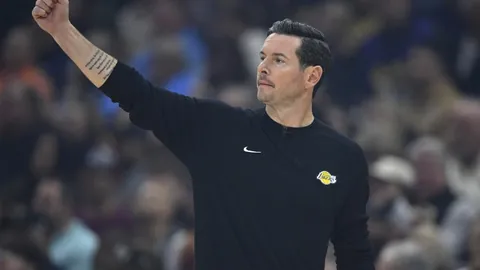 凯尔特人3连胜豪取火箭大胜，骑士9连胜再斩独行侠